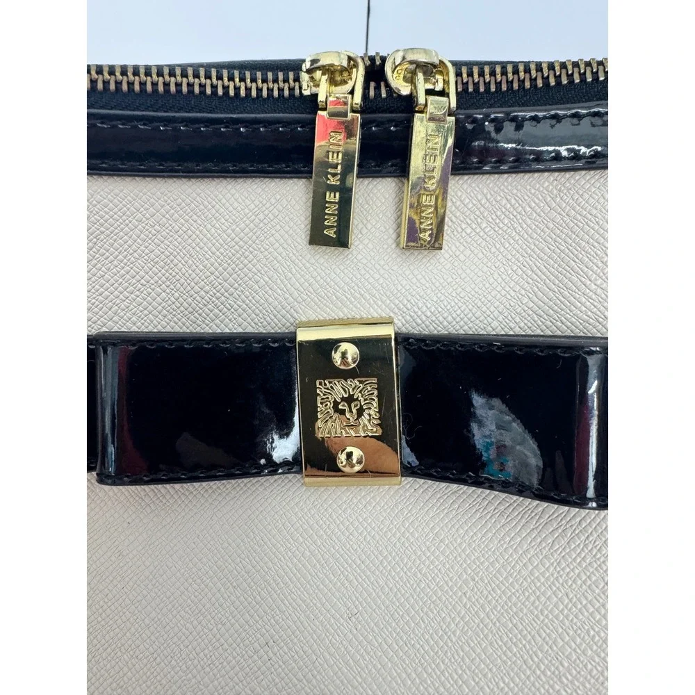Anne Klein anne klein